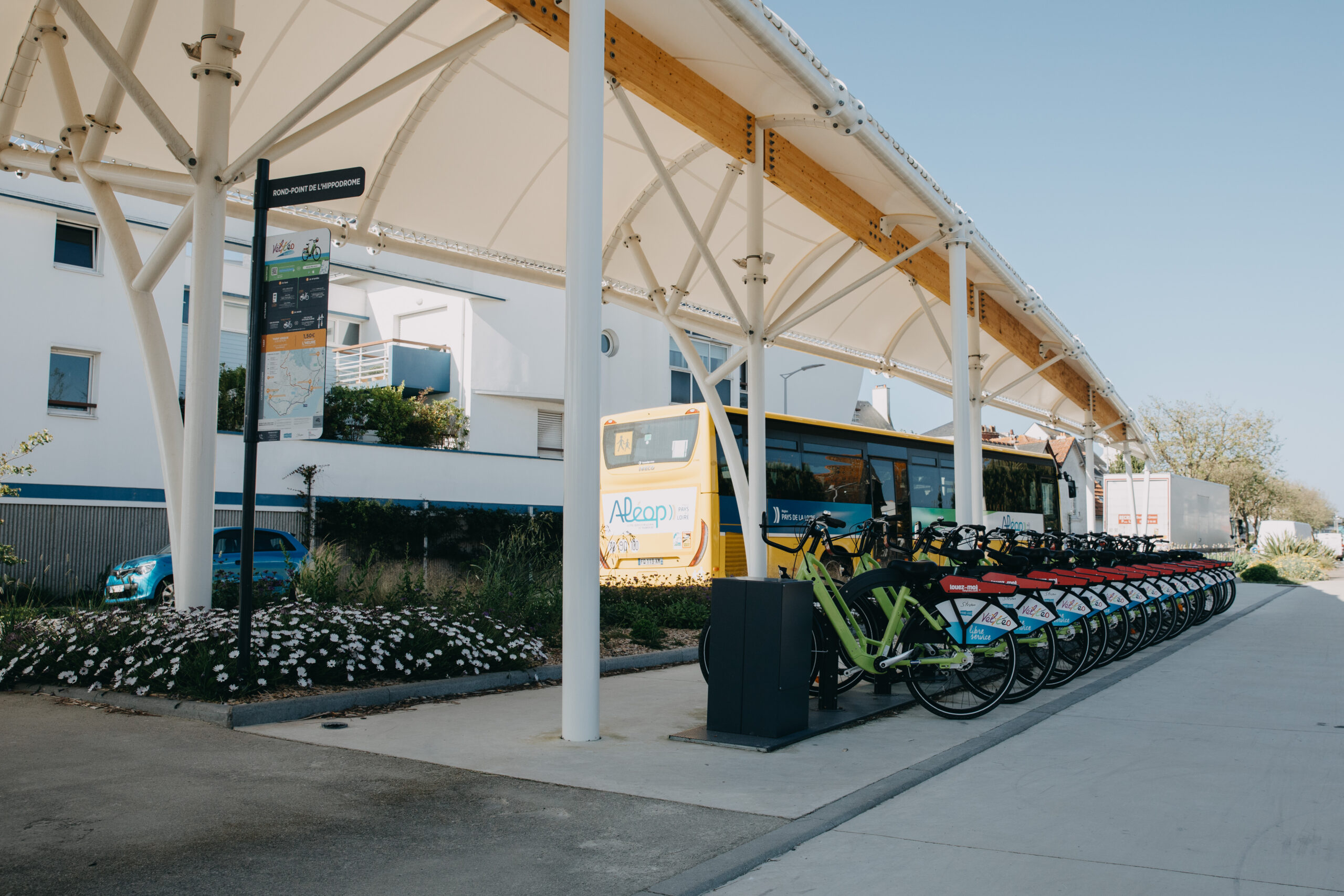 Service de vélo en libre-service Vélycéo à Saint-Nazaire propulsé par Ecovelo